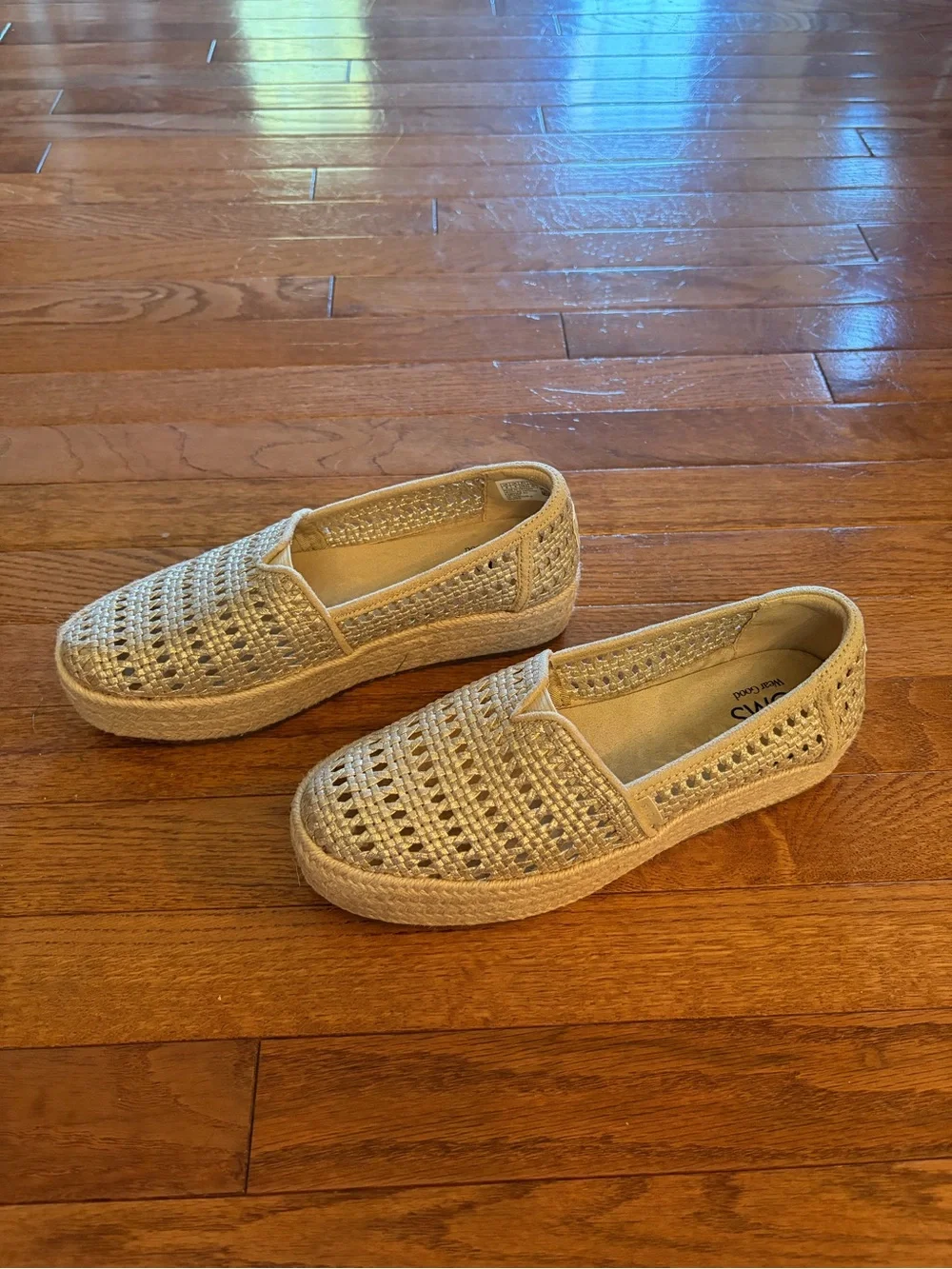 TOMS Women's Valencia Platform Woven Espadrille — Metallic champagne size 8